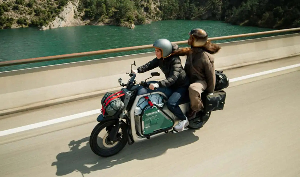 Any LUV1: la moto elettrica low cost che punta tutto sulla praticità